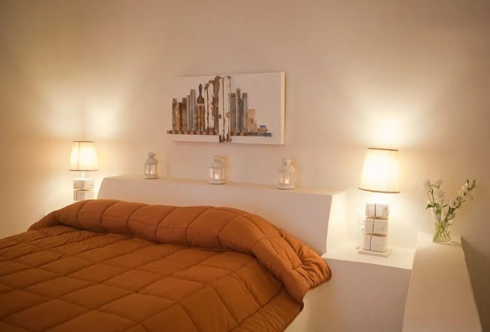 Art Villa Exogonia Santorini