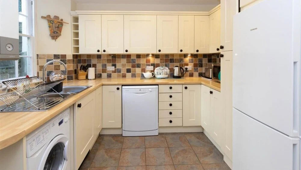 Frogmore Terrace 1
