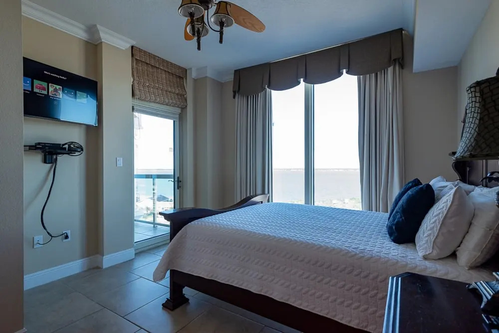 Spacious Condo at 3 Portofino