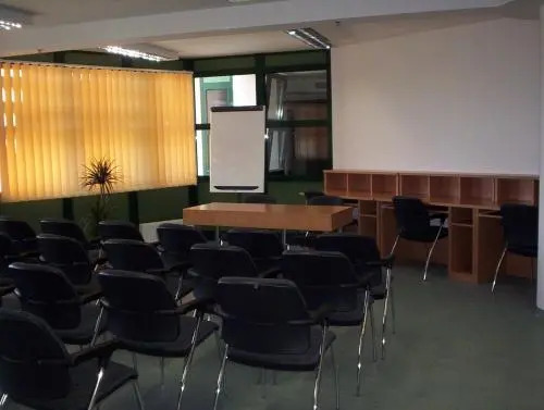 Uni-Hotel Dikotthon