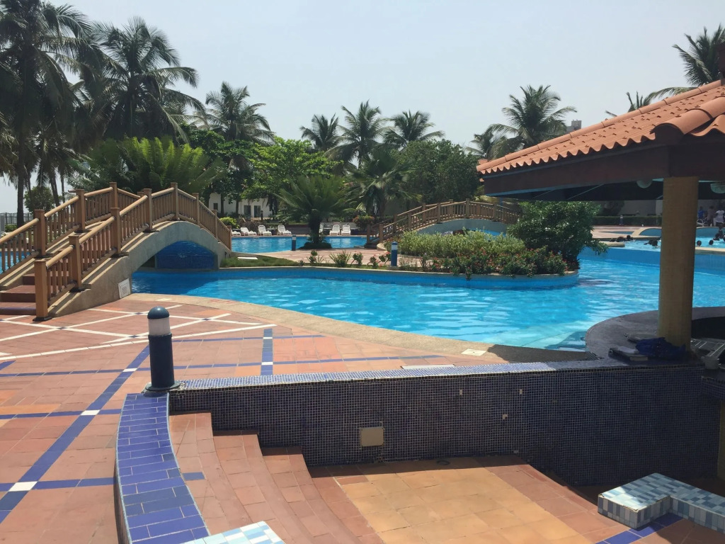 La Palm Royal Beach Hotel
