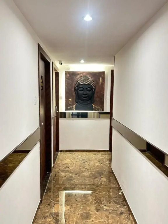 MIG SUITES