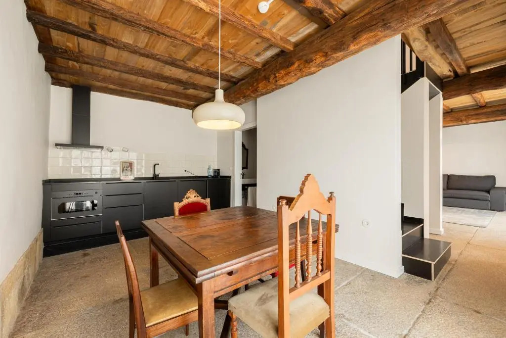 CasaNova Farmhouse
