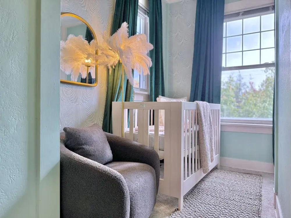 The Colonial Mt. Lebanon by Luxe PGH