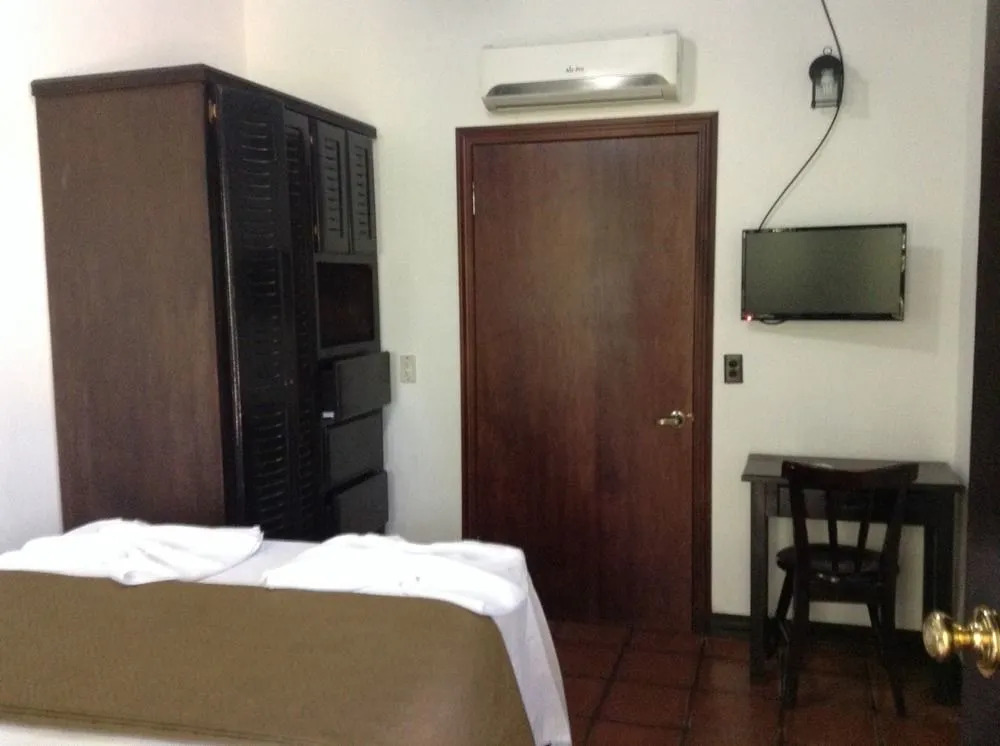 Hotel Mariner Inn