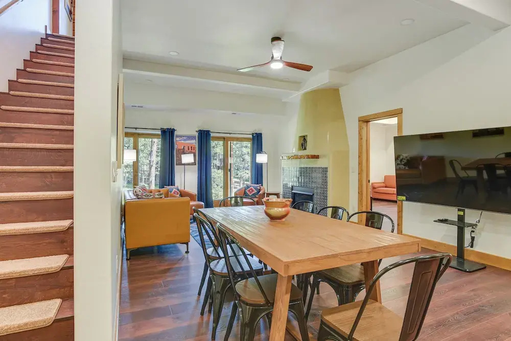 3 Mi to Resort: Year-round Angel Fire Getaway!