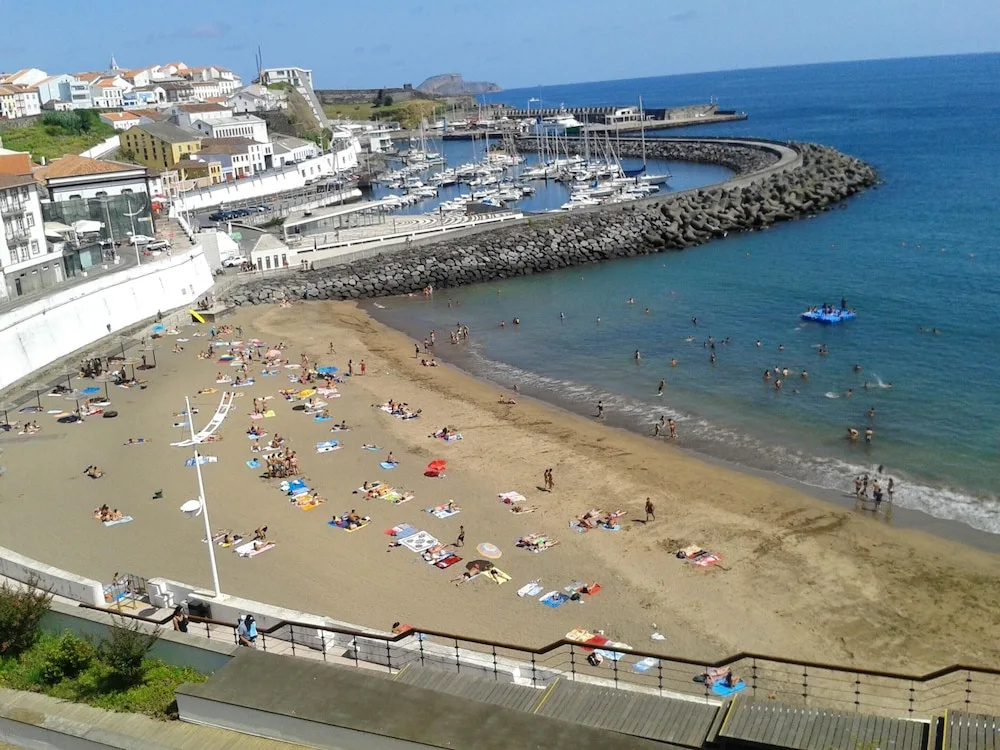 House With 3 Bedrooms in Ribeirinha, With Wonderful sea View, Furnished Terrace and Wifi Near the Beach
