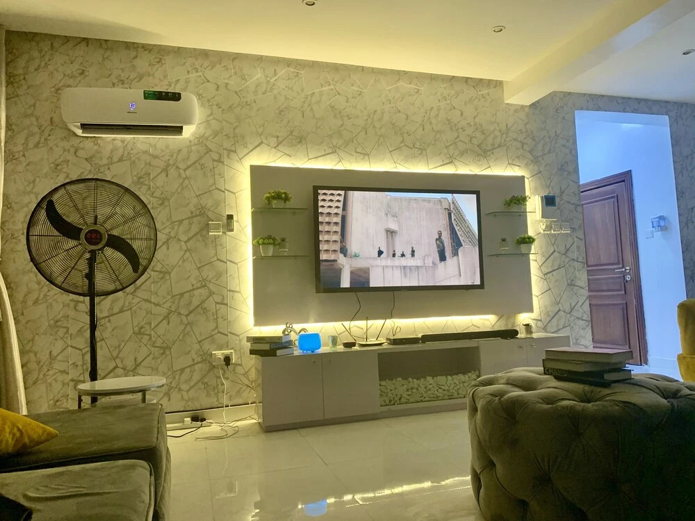 Luxury Atlantic Beach View Apartment in Lekki