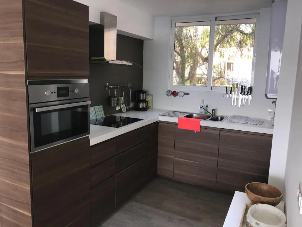 Sea front, design, Air Conditioning, heating, First floor, 4beds