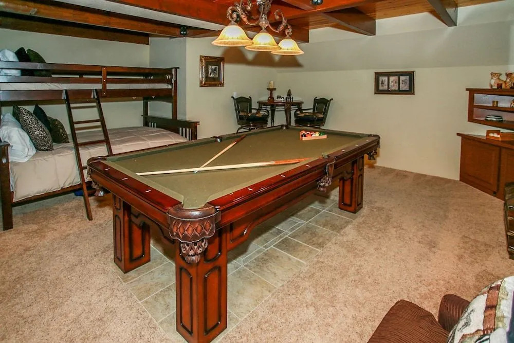 Moonridge Manor