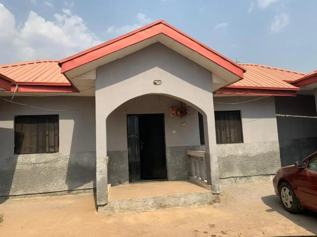 Ib Kay Apartments