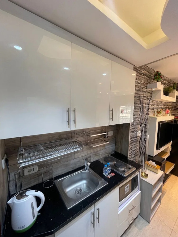 Central Tiny Studio for Rent 409