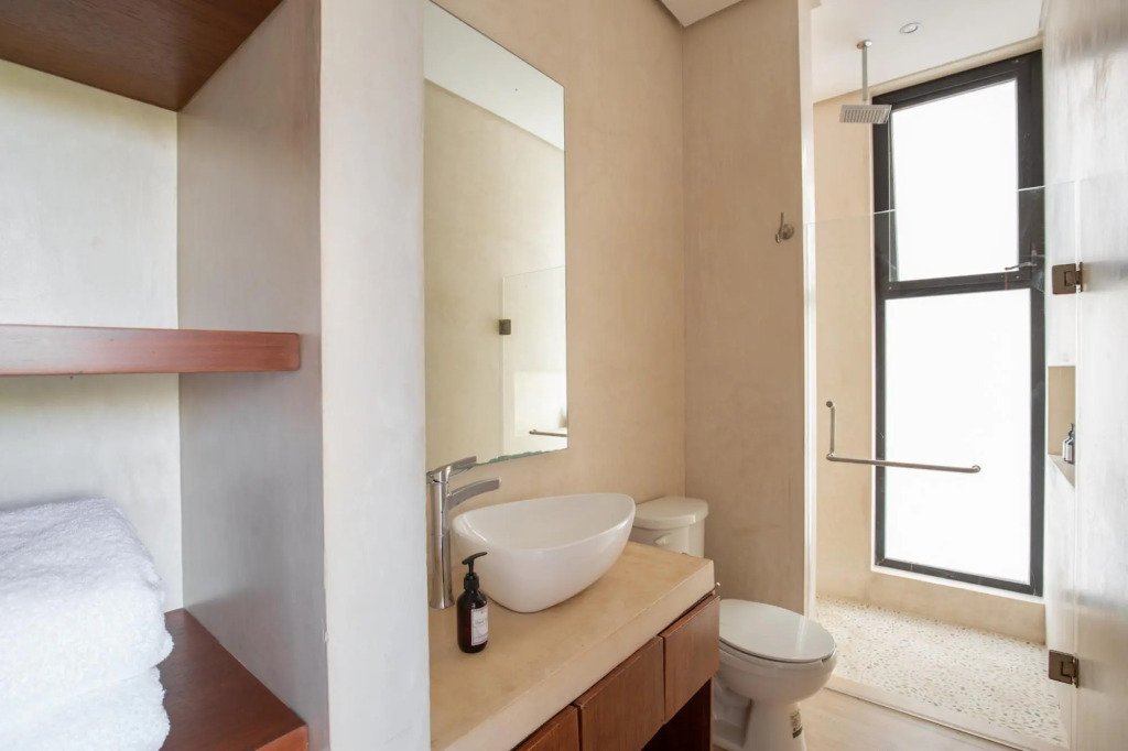 Modern 4BR Apartment  | La Veleta | Rooftop Pool | Amazing Amenities | Incredible Jungle View