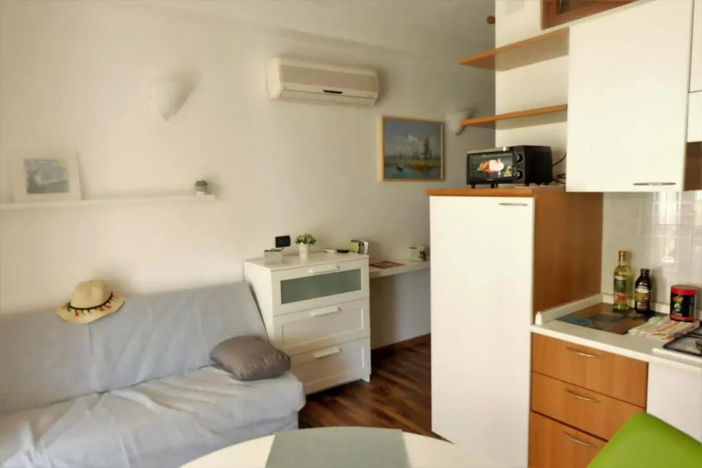 Studio Flat close to Terme