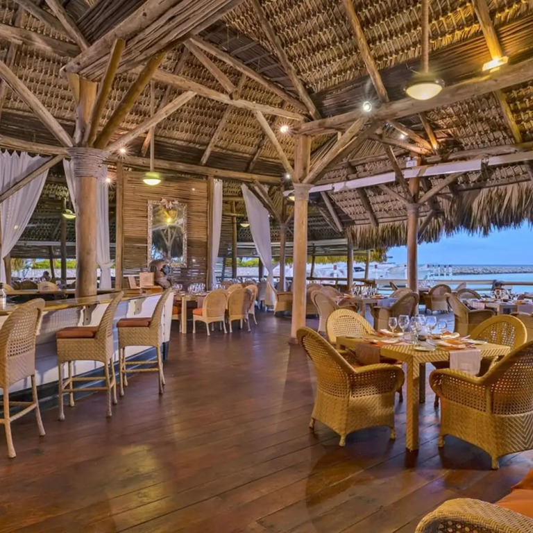 HDM 333 - Golf View Apartment in Exclusive Resort Access to Private Beaches