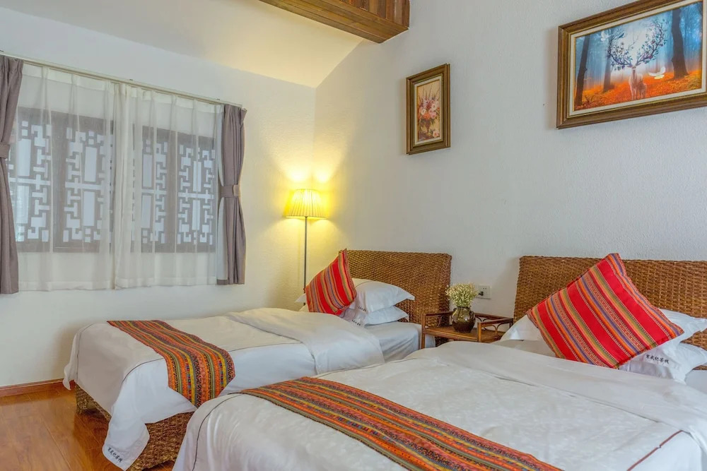 Lijiang Tailai Inn