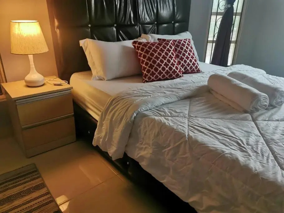 3R3B with Pool in Kota Bharu near Datu River