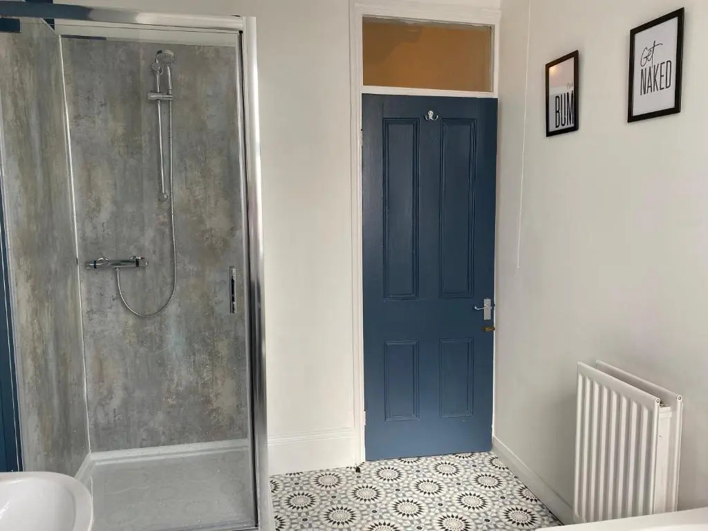 Rawling - Canny 2 bed flat close to Ncle free wifi & parking