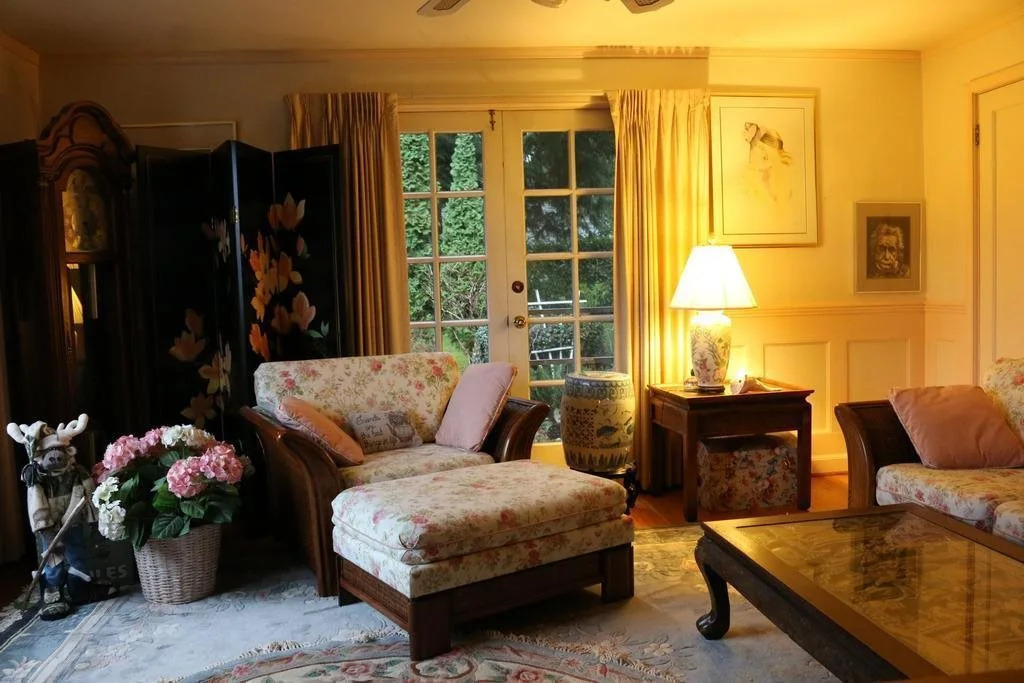 English Tudor View
