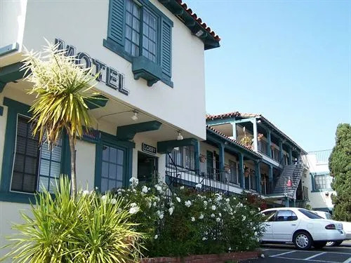 Fiesta Inn & Suites
