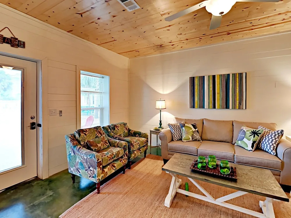The Commons #702 - Three Bedroom Townhome