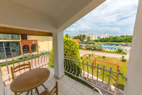 Kolaveri Resort