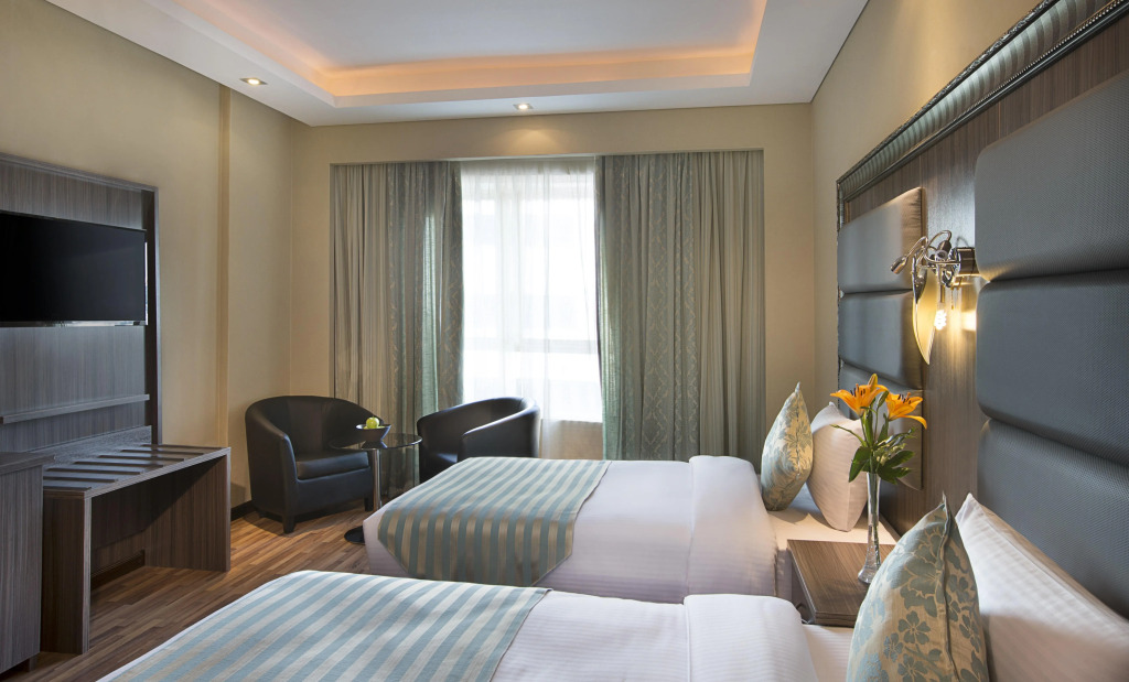 Отель Pearl Swiss Hotel