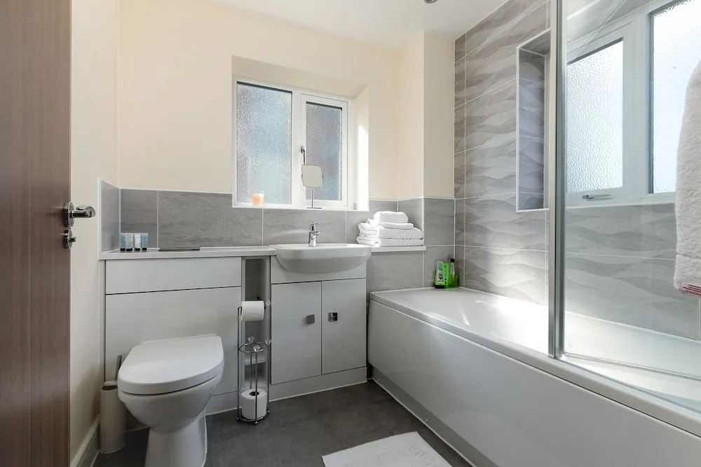 KVM - Quayside House