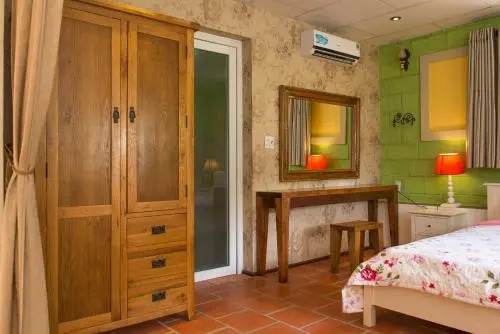 Sea Lion Beach Resort & Spa Ii
