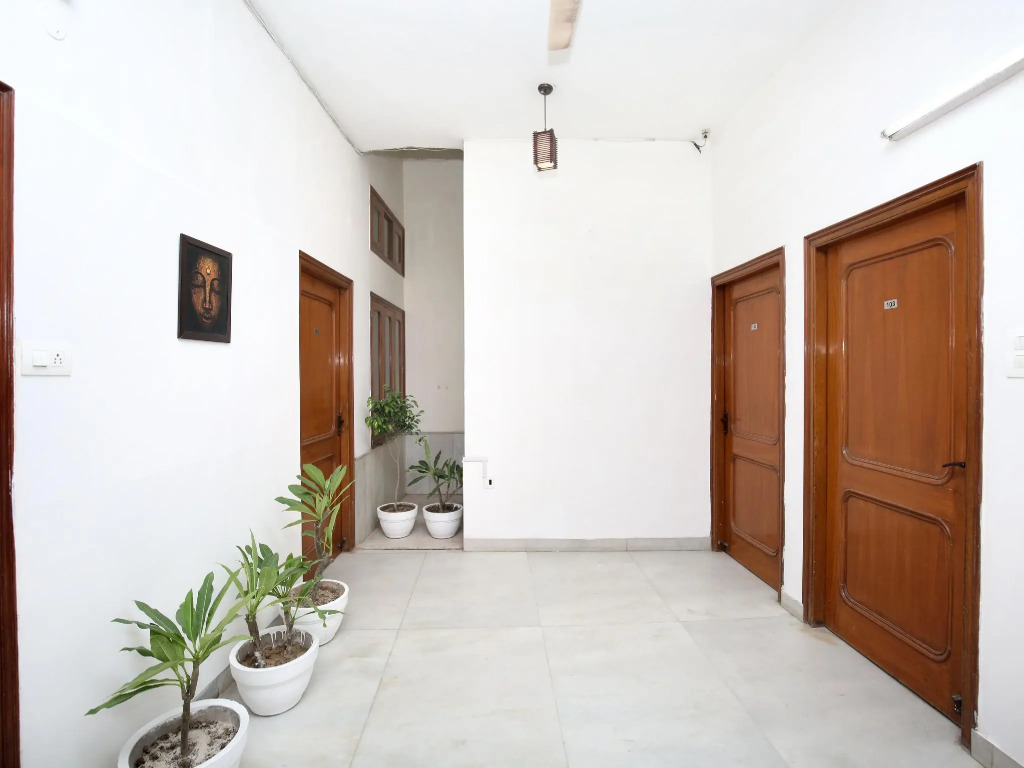 OYO 16960 Atithi Residency