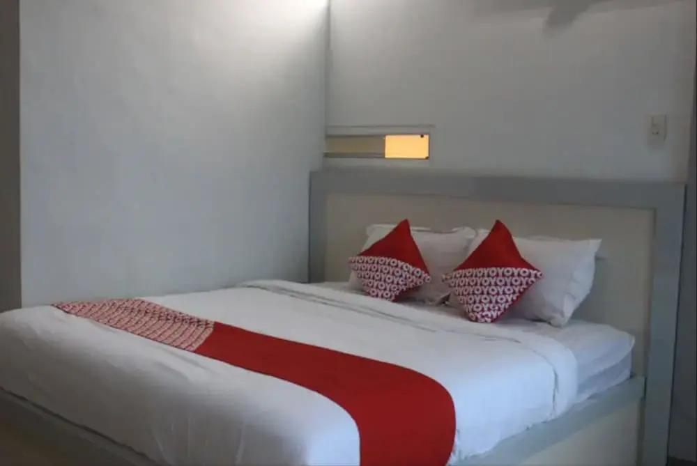 Townhouse Oak near Tugu Simpang Lima formerly GM Inn Hotel