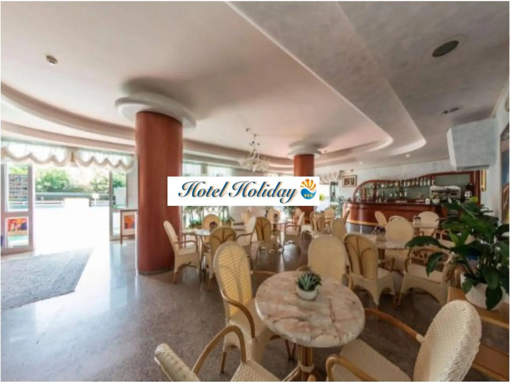 Hotel Holiday