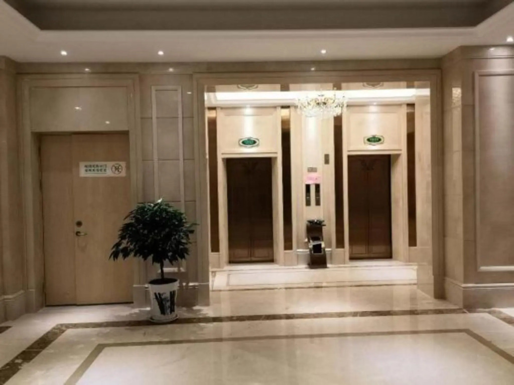 Vienna International Hotel (Chizhou Dadukou)