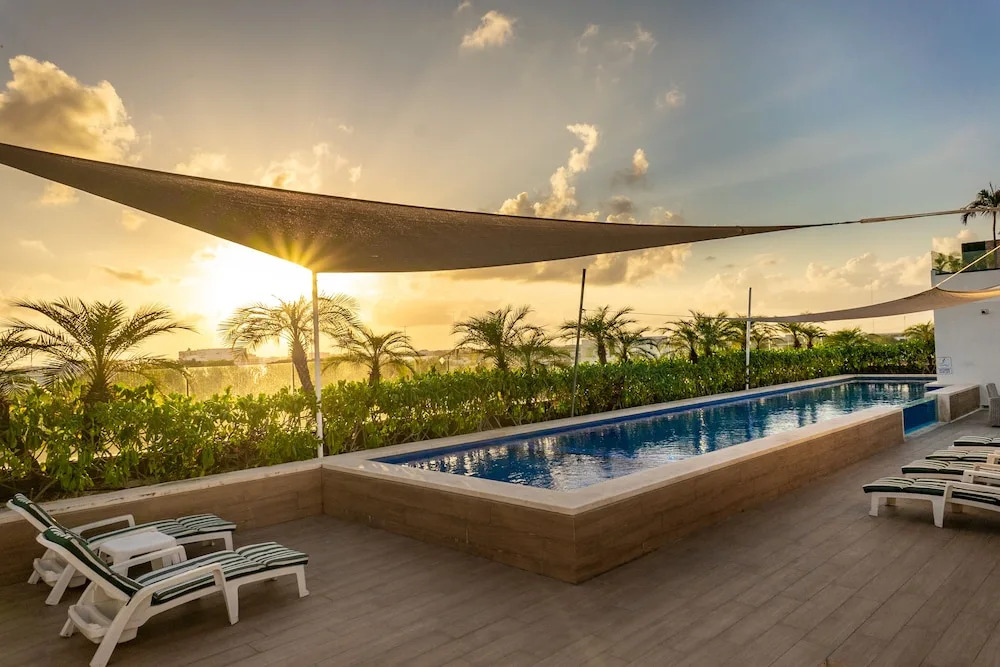 Opal Suites Apartments