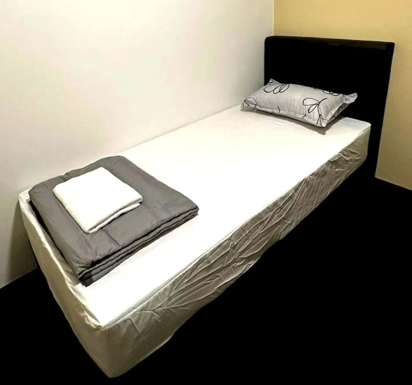 SPOT ON 90777 Aiman Room