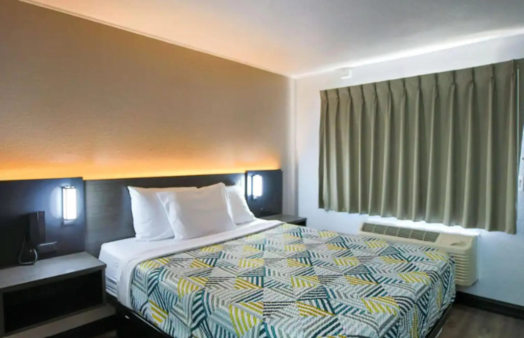 Motel 6-Sacramento, CA - Central