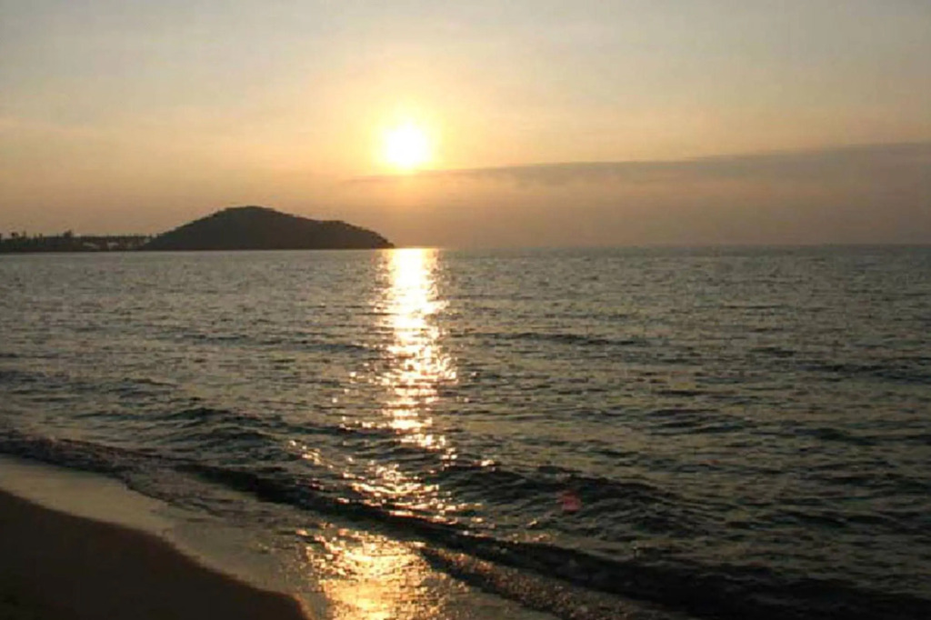 Sand Sea Beach Resort