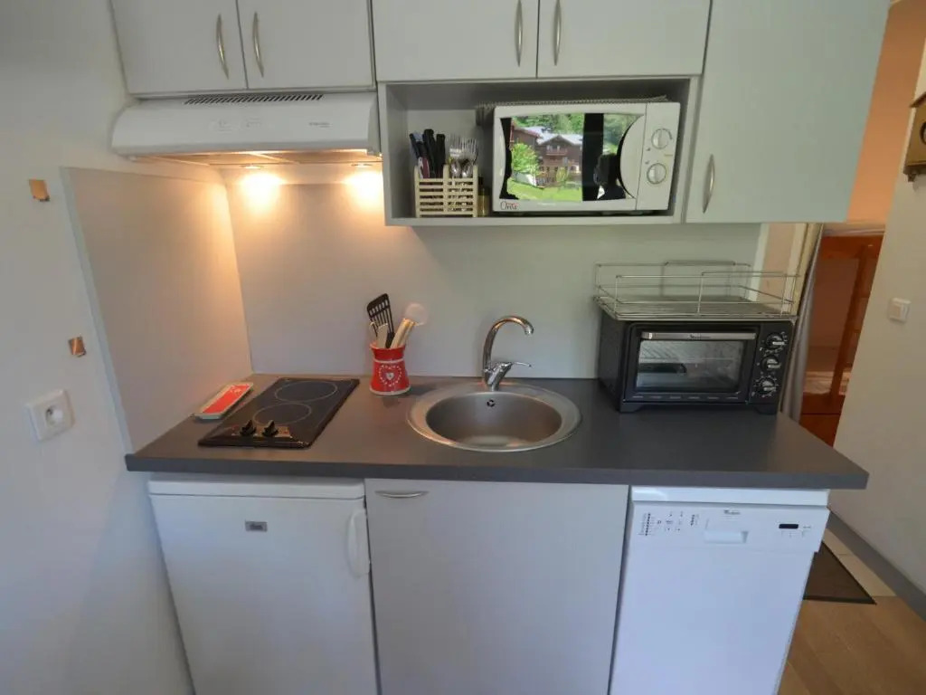 Appartement Les Menuires, 1 pièce, 2 personnes - FR-1-452-146