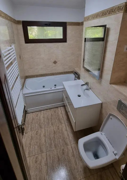 Stone Bridge Apartment