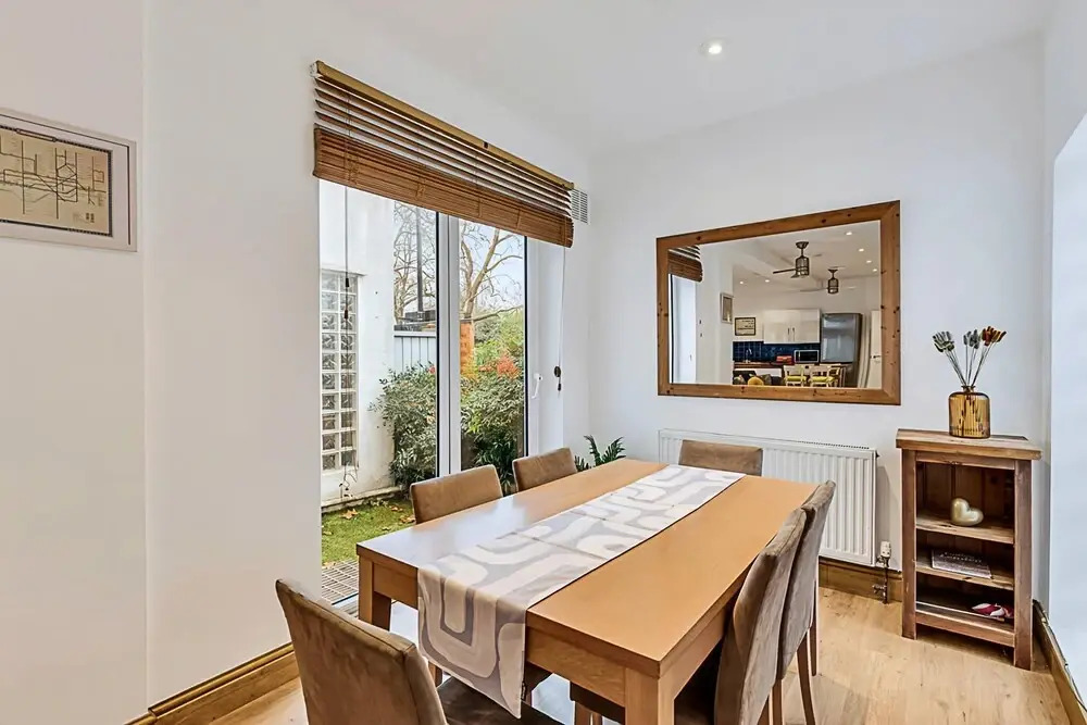 Modern Comfort Two Bedroom Gem on the Rye