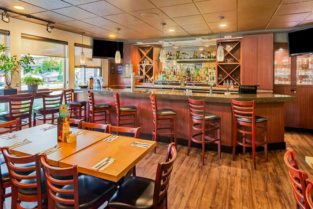 Best Western PLUS Langley Inn