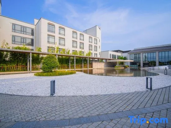 Suzhou Hengli Resort Hotel