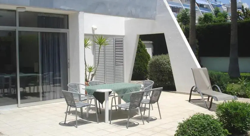 Apartment LA13 in Amathusia Beach