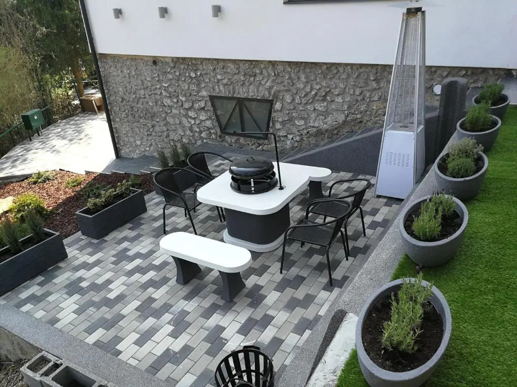 AQUA SOLAR APARTMANHÁZ