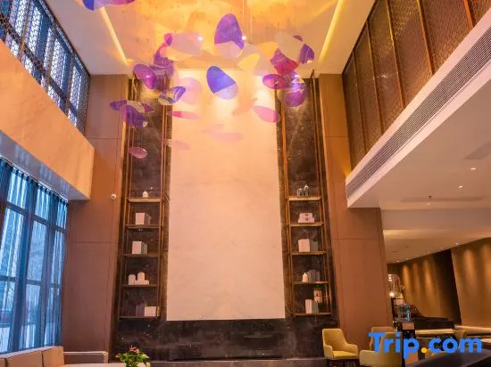 Xinyi Central Orange Crystal