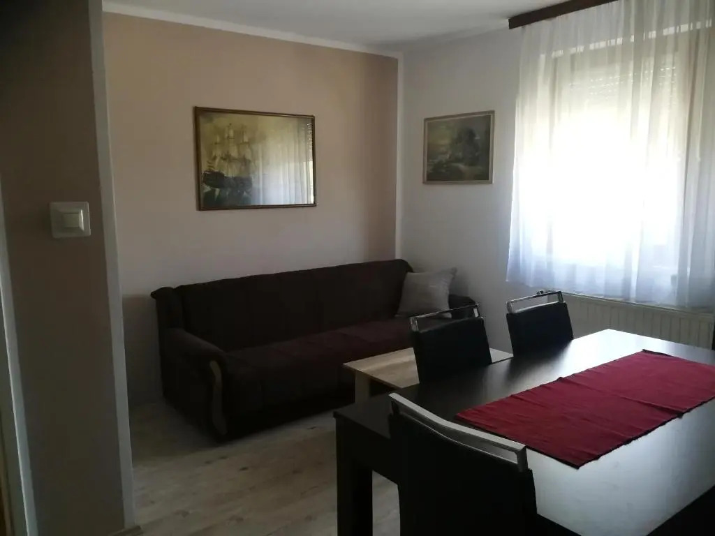 Apartmani Astra