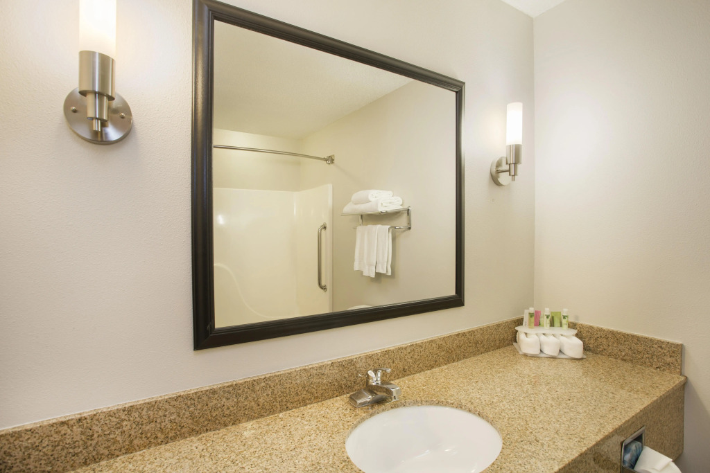 Sleep Inn & Suites Kalamazoo East