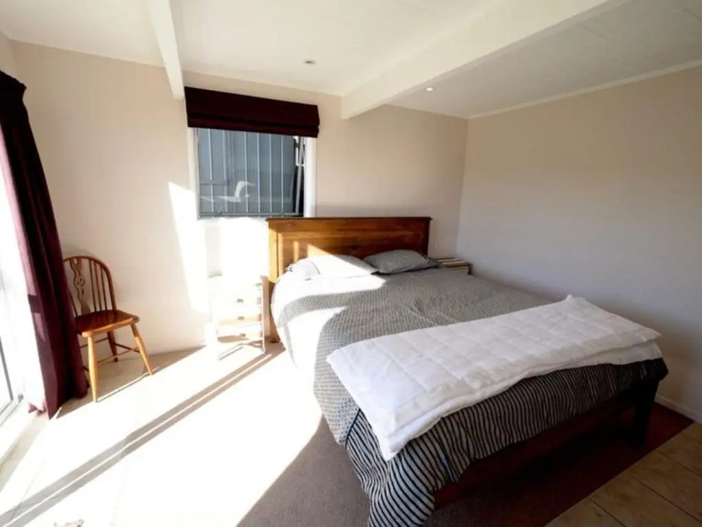 Akaroa Harbour View - Christchurch Holiday Homes