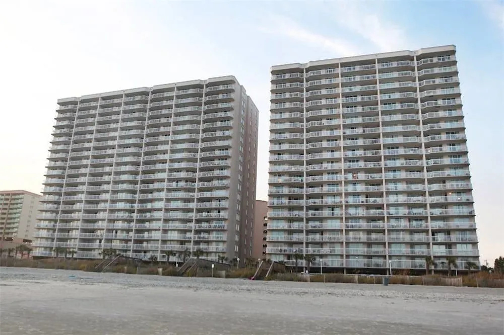 Crescent Shores 1501 - 4 Br condo by RedAwning