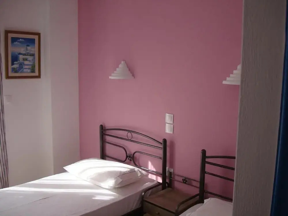 Marousi Rooms
